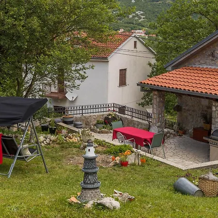 Old Stone House Vakantiehuis *